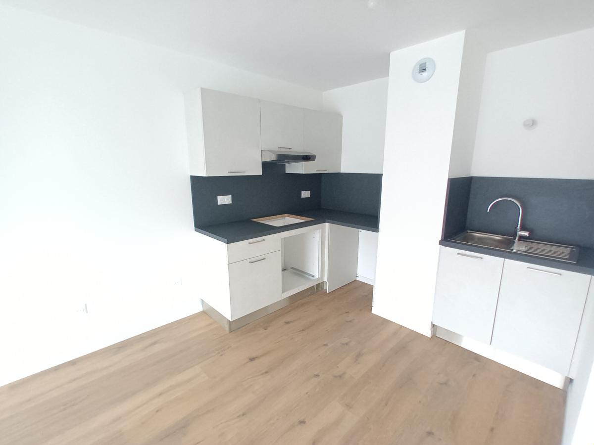 2 pièces - RDC - 49m² - 683,63 € - Photo #2
