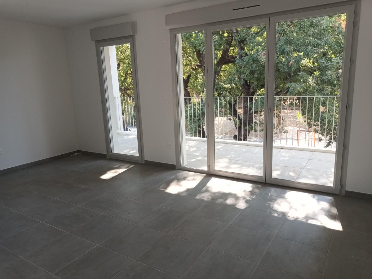 
																																							3 pièces - 
																																						2ème étage - 68m² - 1 185,52 € - Photo #3