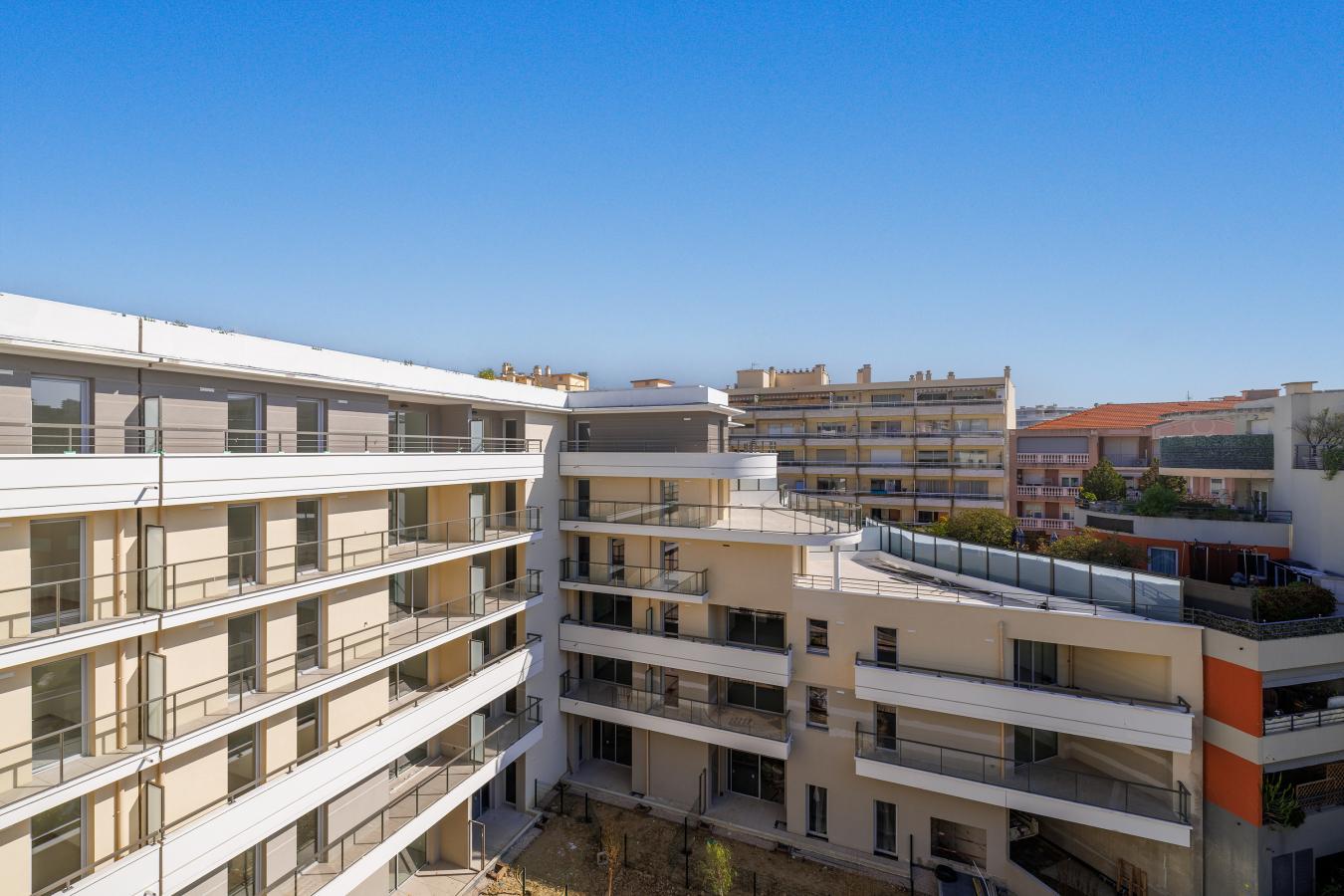 
																			2 pièces - 
																		5ème étage - 40m² - 1 200,68 € - Photo #0