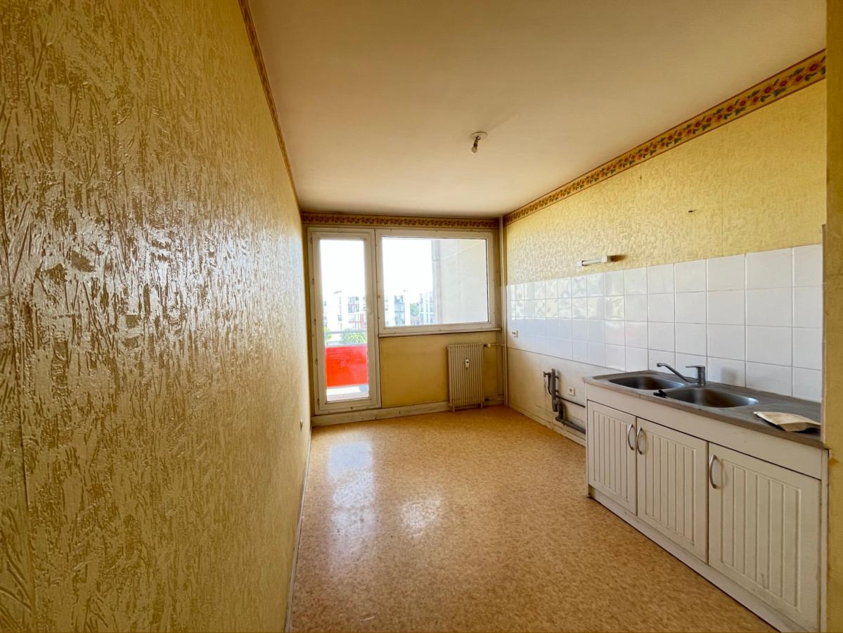
																			1 pièce - 
																		3ème étage - 39m² - 58 735 € - Photo #2