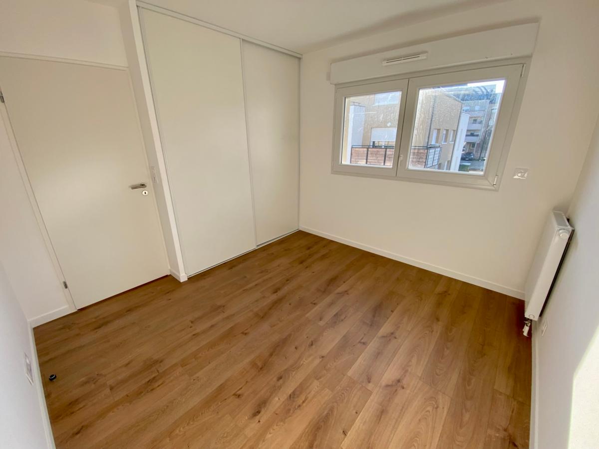 
																																							3 pièces - 
																																						1er étage - 62m² - 794,46 € - Photo #5