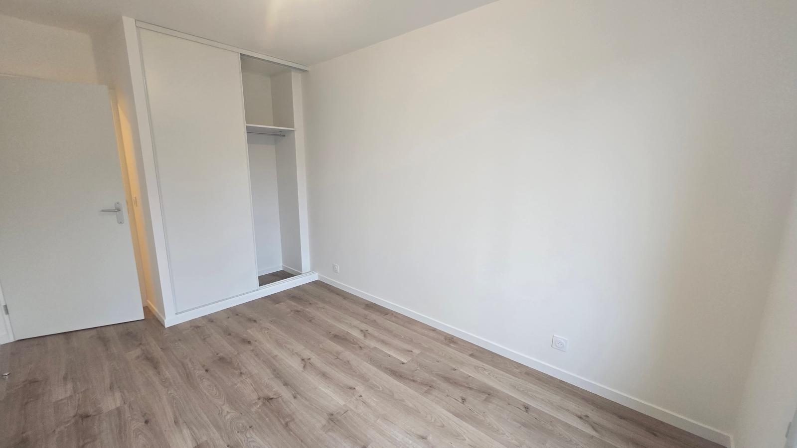 
																																							3 pièces - 
																																						3ème étage - 69m² - 1 189,84 € - Photo #4