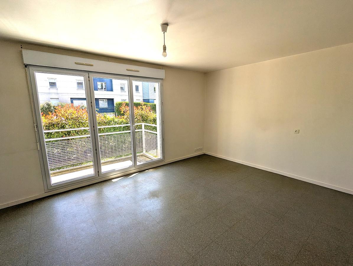 
																																							3 pièces - 
																																						RDC - 72m² - 140 000 € - Photo #1