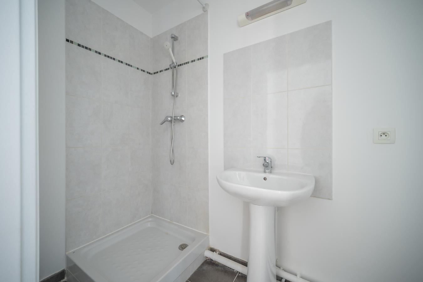 
																			2 pièces - 
																		6ème étage - 47m² - 1 004,98 € - Photo #3