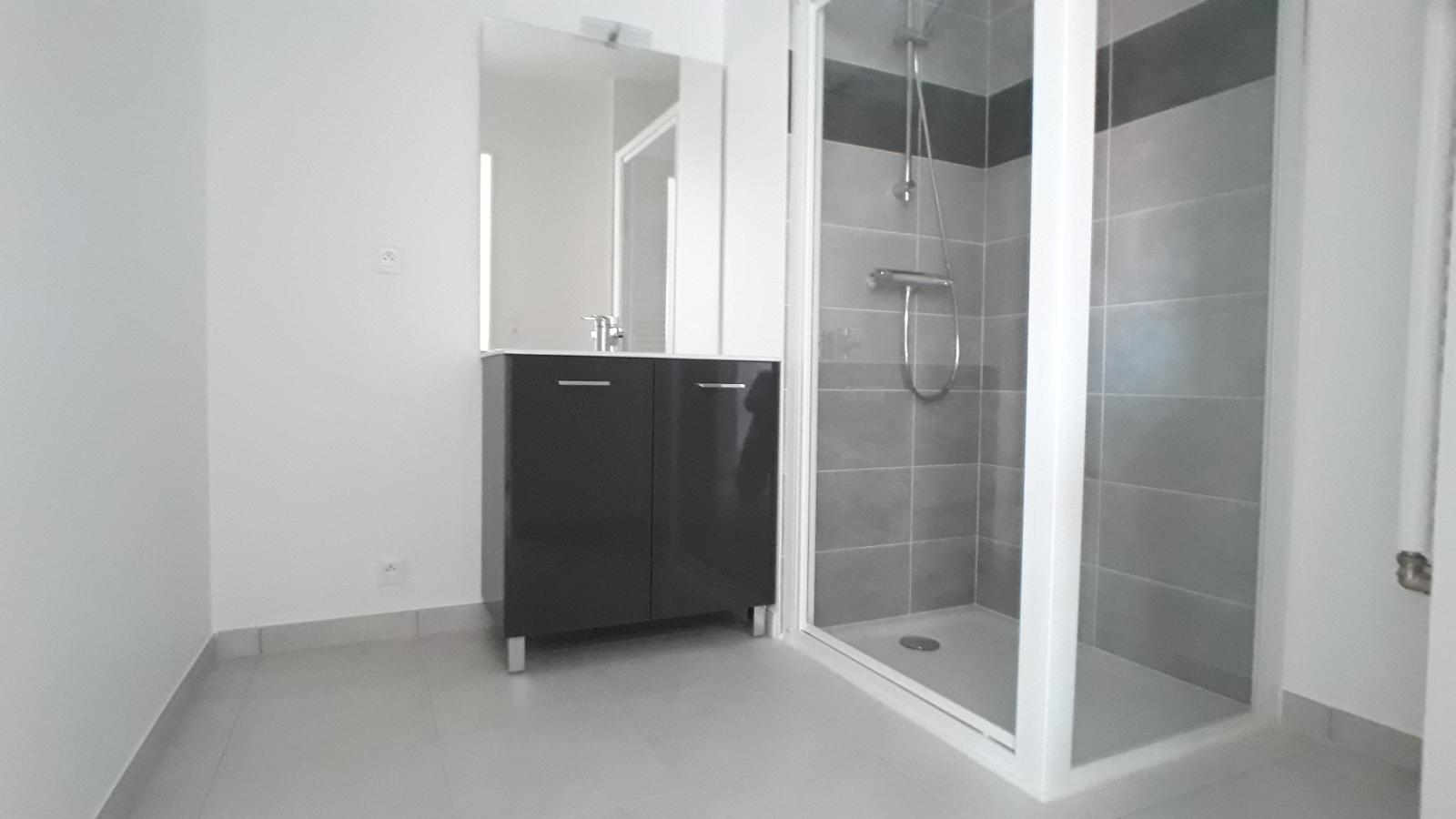 
																																							2 pièces - 
																																						4ème étage - 42m² - 734,47 € - Photo #3