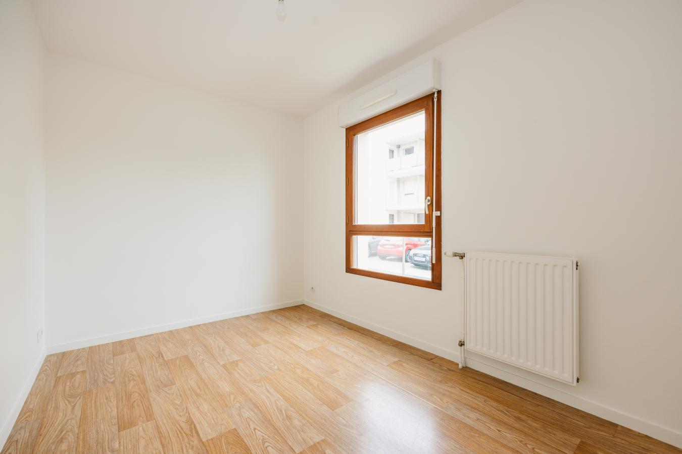 
																			4 pièces - 
																		RDC - 84m² - 235 000 € - Photo #6