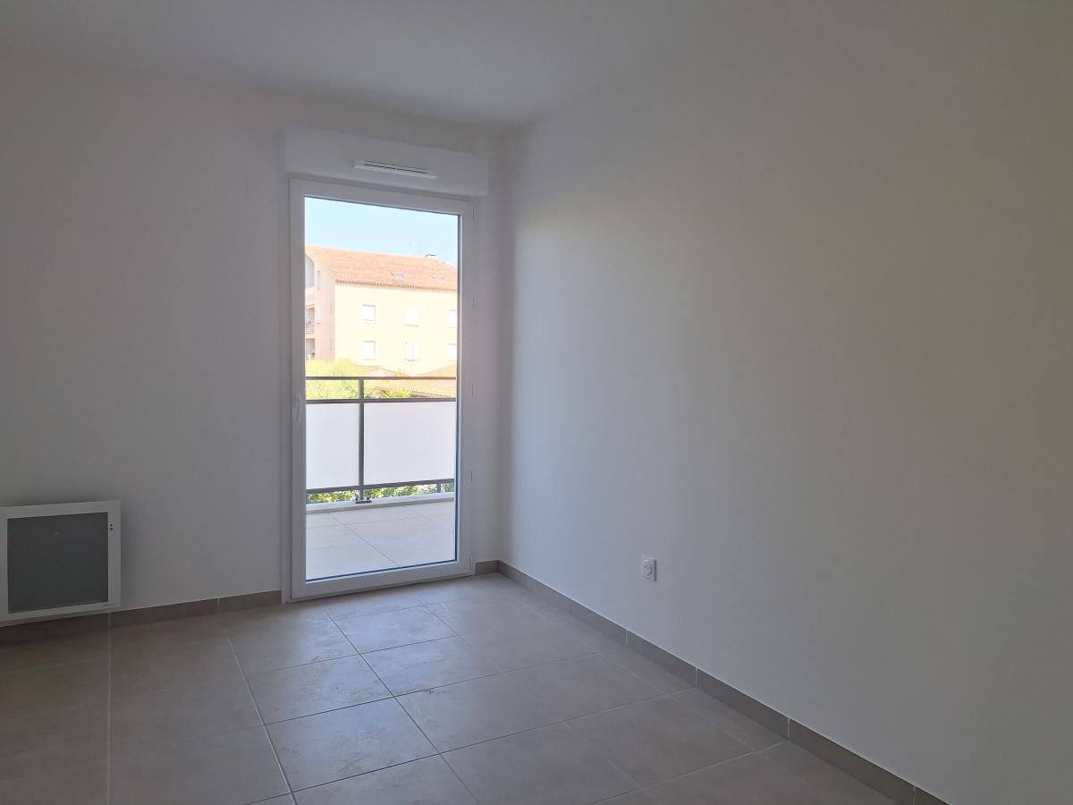 3 pièces - 1er étage - 68m² - 858,63 € - Photo #6