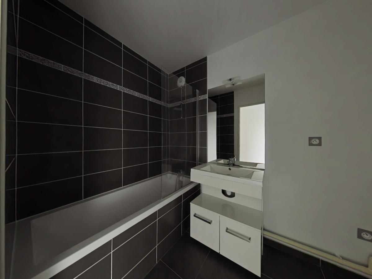 
																			3 pièces - 
																		3ème étage - 69m² - 936,52 € - Photo #5