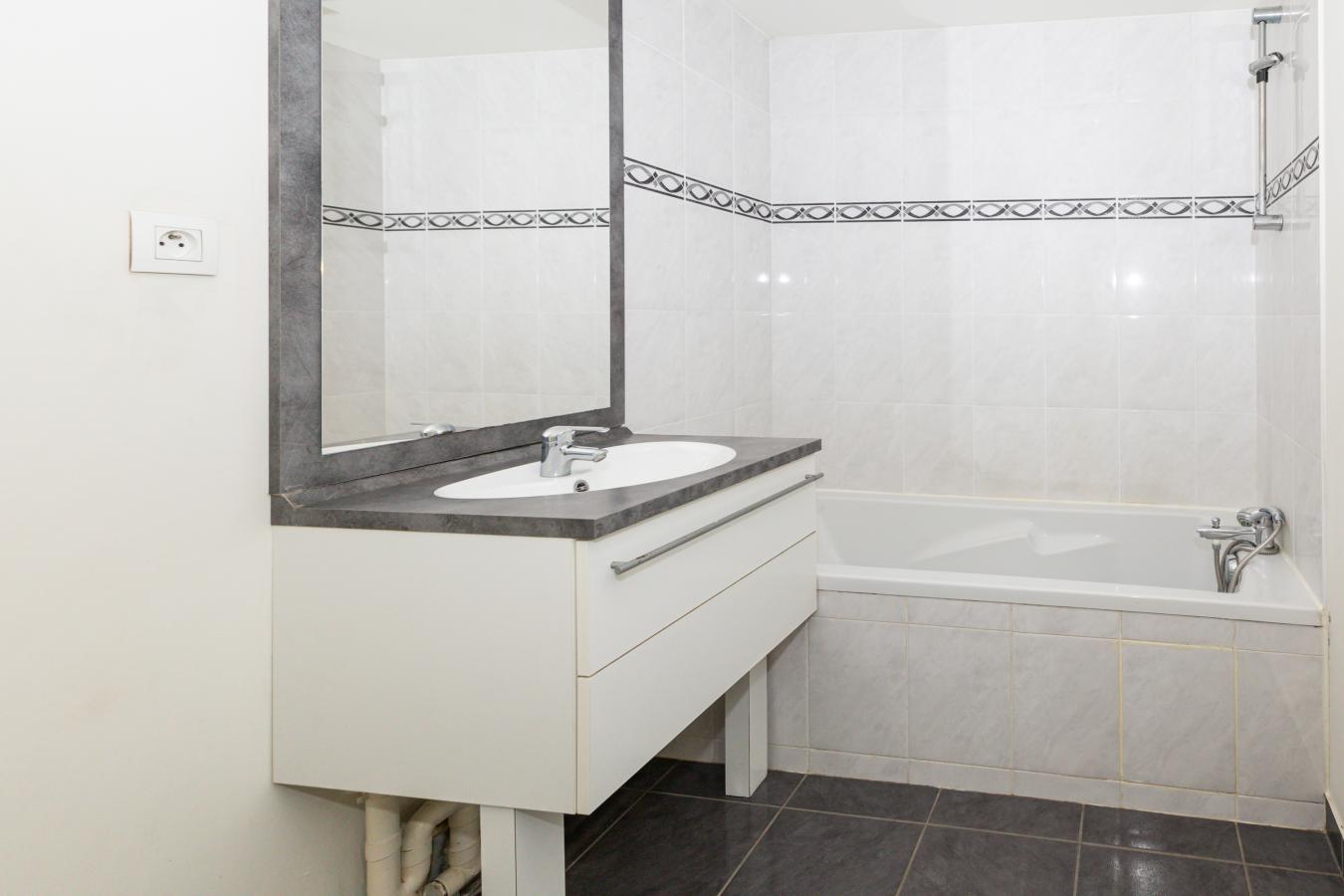 
																																							4 pièces - 
																																						3ème étage - 78m² - 290 000 € - Photo #5