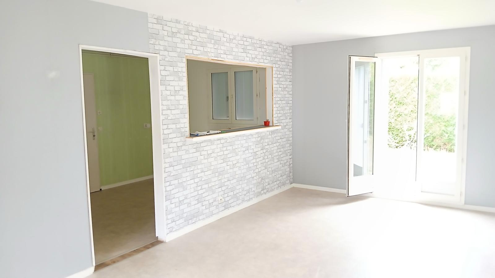 
																																							4 pièces - 
																																						RDC - 101m² - 129 000 € - Photo #2