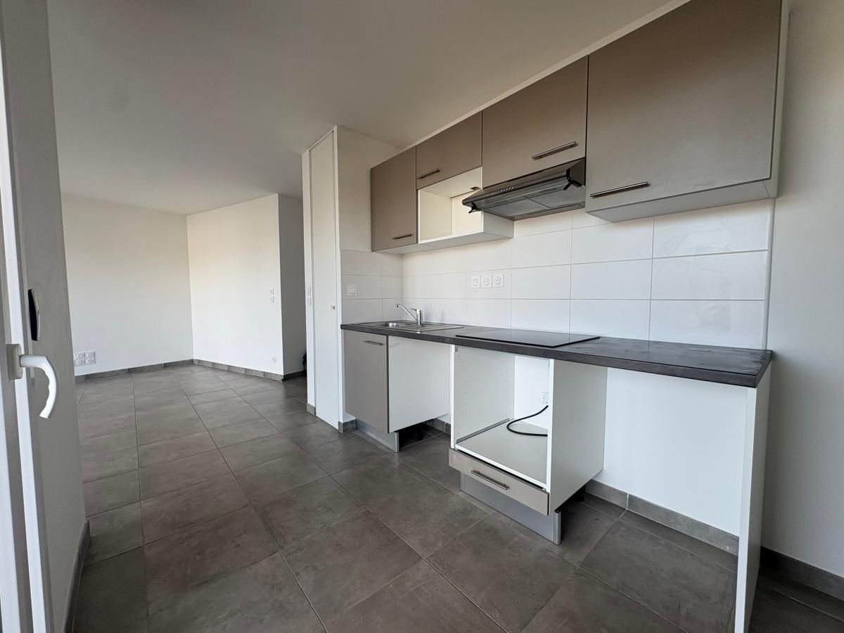 
																																							3 pièces - 
																																						2ème étage - 66m² - 806,13 € - Photo #3