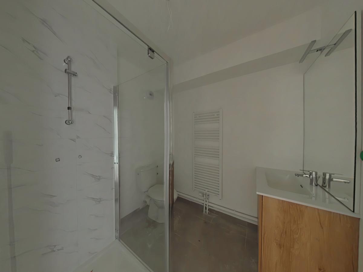 
																			4 pièces - 
																		1er étage - 86m² - 1 023,67 € - Photo #4