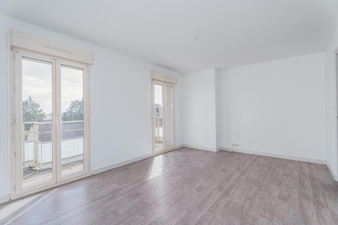 
																			3 pièces - 
																		2ème étage - 64m² - 737,11 € - Photo #2