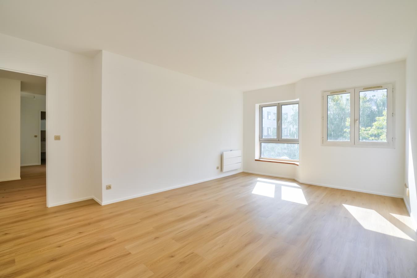 
																																							3 pièces – 
																																						3ème étage – 66m² - 370 000 € - Photo #2