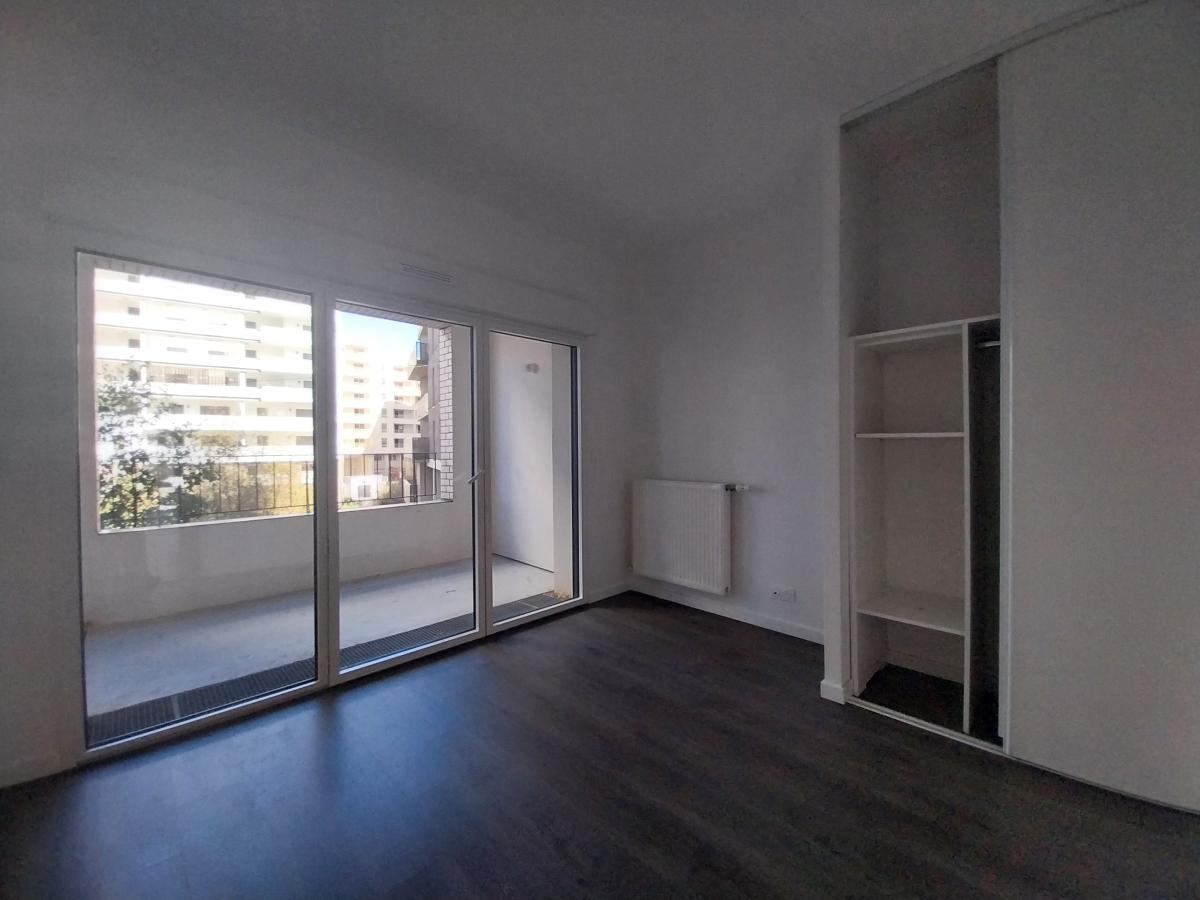 4 pièces - 2ème étage - 85m² - 1 104,92 € - Photo #5