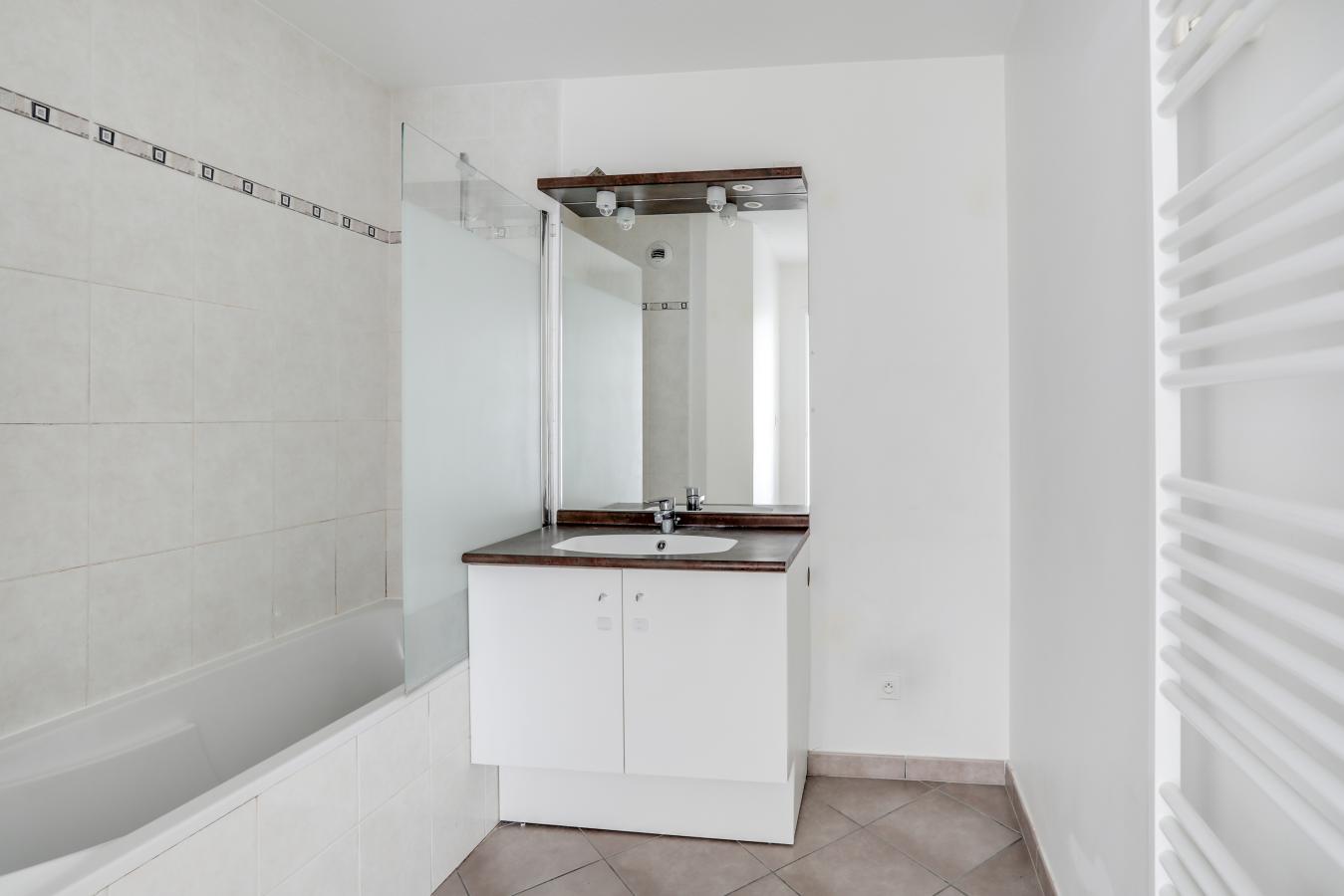 2 pièces - 1er étage - 45m² - 1 018,73 € - Photo #3