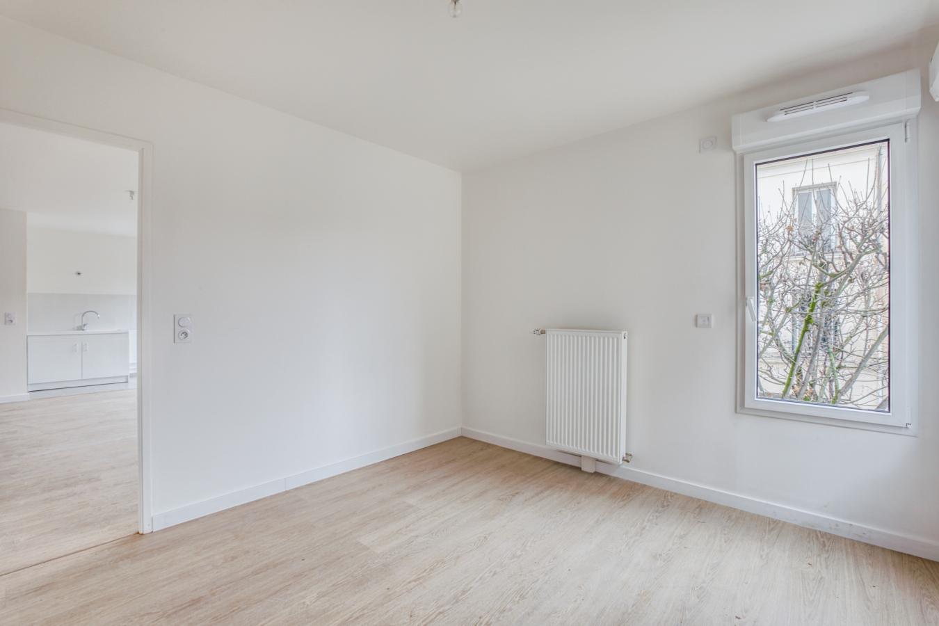 
																																							5 pièces - 
																																						4ème étage - 95m² - 1 668,38 € - Photo #4