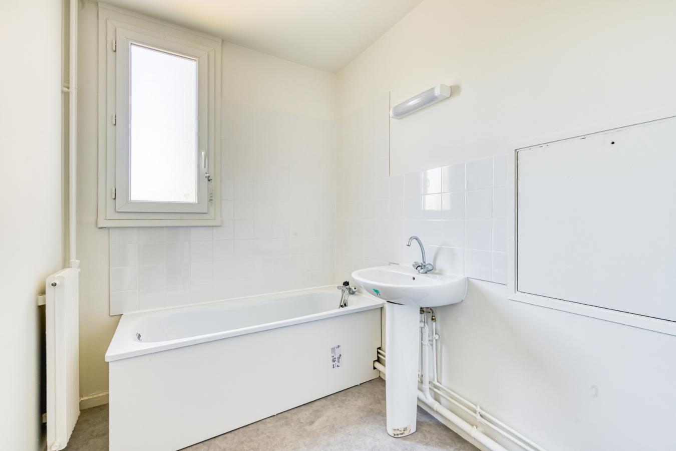 
																																							4 pièces - 
																																						3ème étage - 78m² - 160 000 € - Photo #5