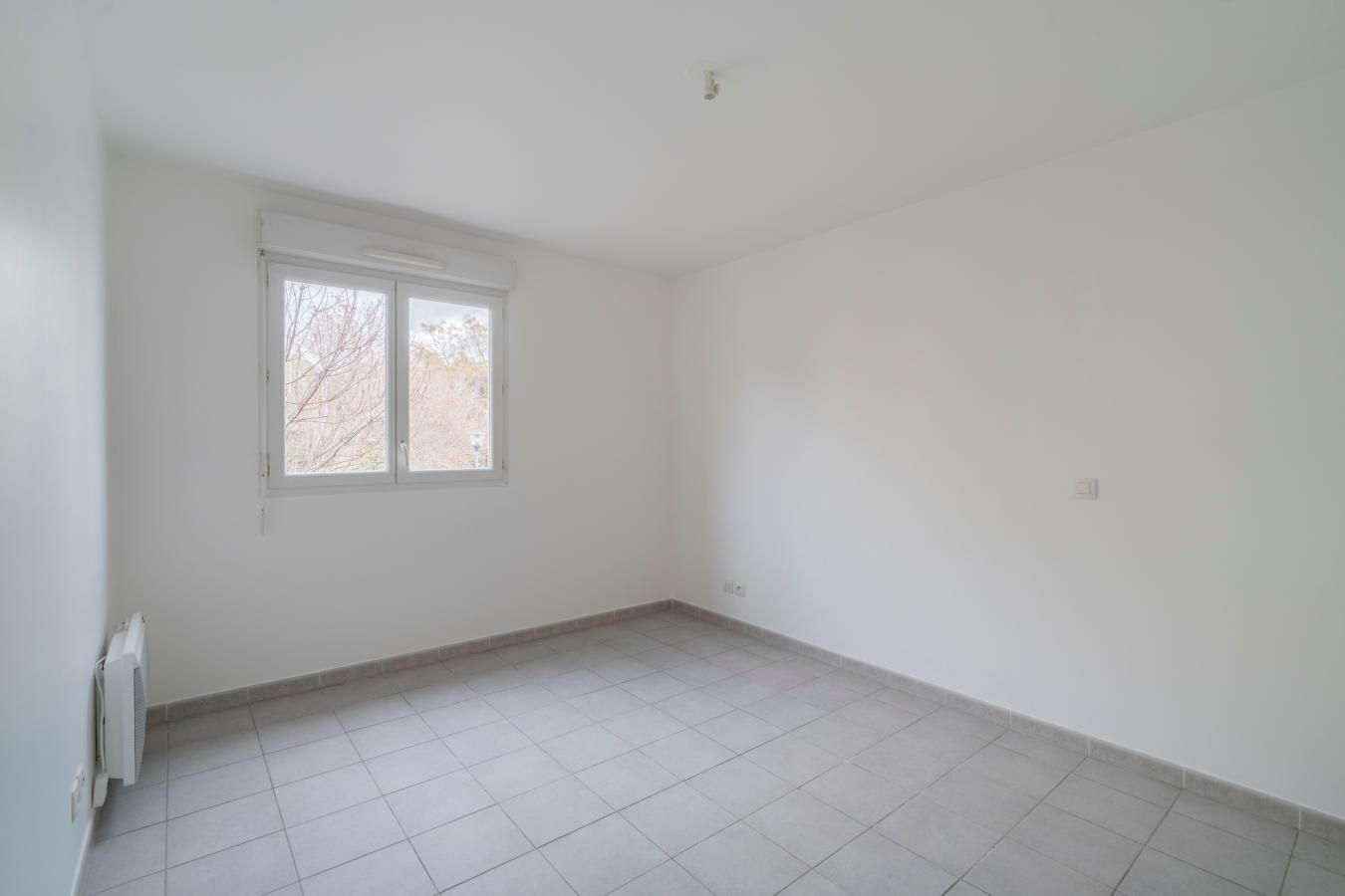 
																			3 pièces - 
																		1er étage - 70m² - 200 000 € - Photo #6