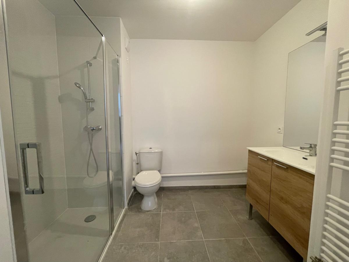 
																																							3 pièces - 
																																						1er étage - 57m² - 933,46 € - Photo #2