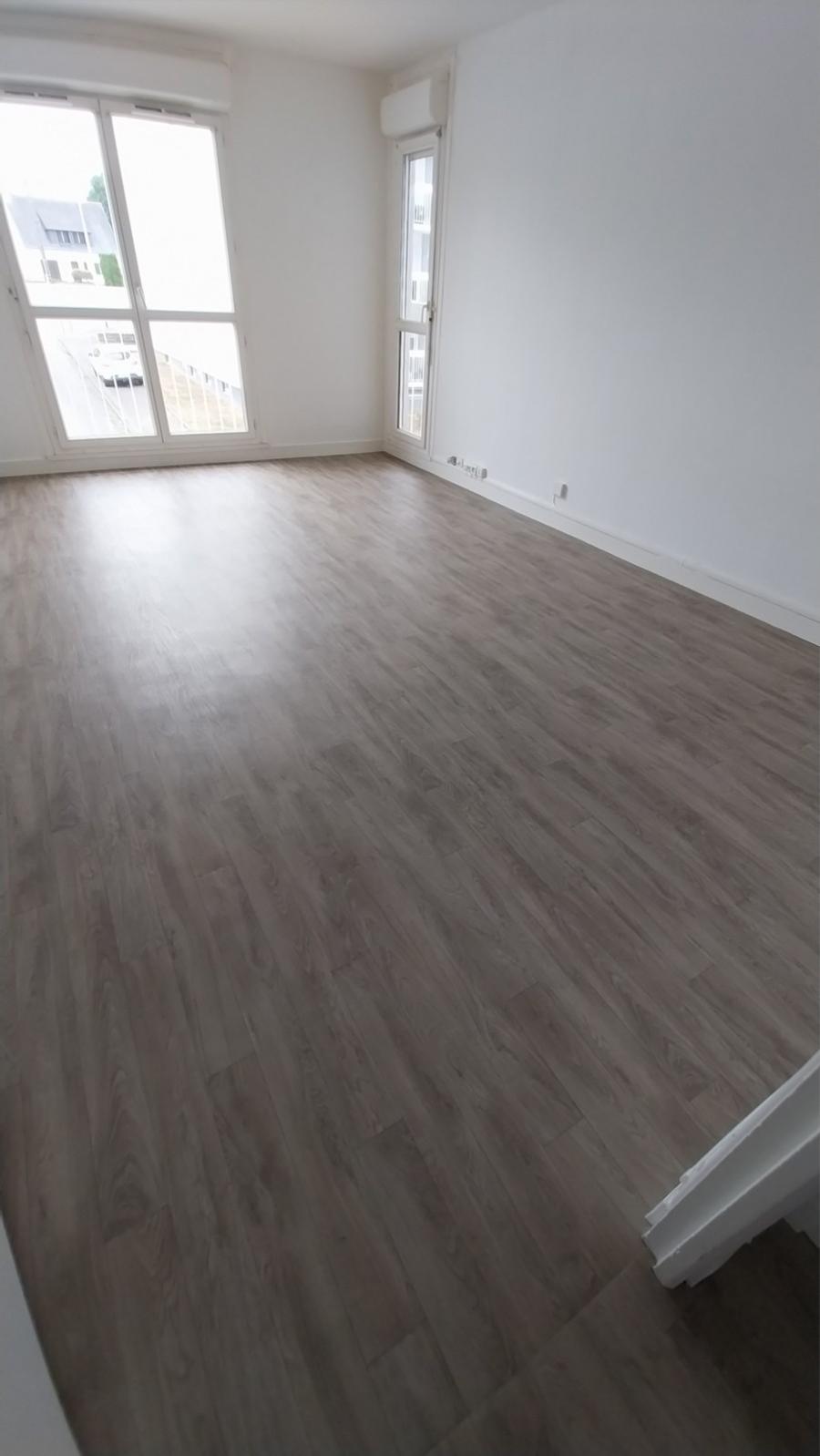 
																																							4 pièces - 
																																						4ème étage - 71m² - 599,99 € - Photo #2
