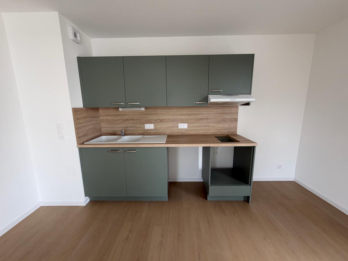 
																																							3 pièces - 
																																						1er étage - 67m² - 969,56 € - Photo #1