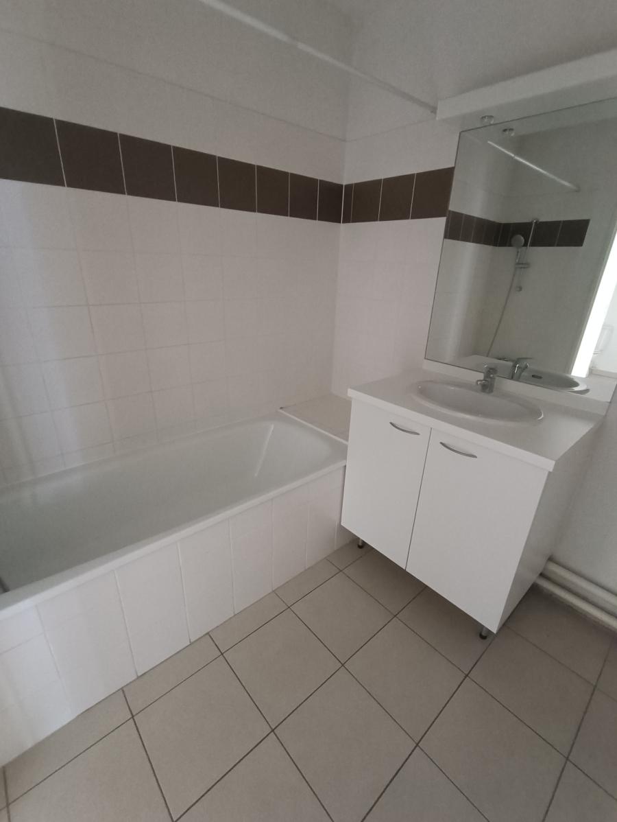 
																			3 pièces – 
																		1er étage – 65m² - 205 000 € - Photo #5