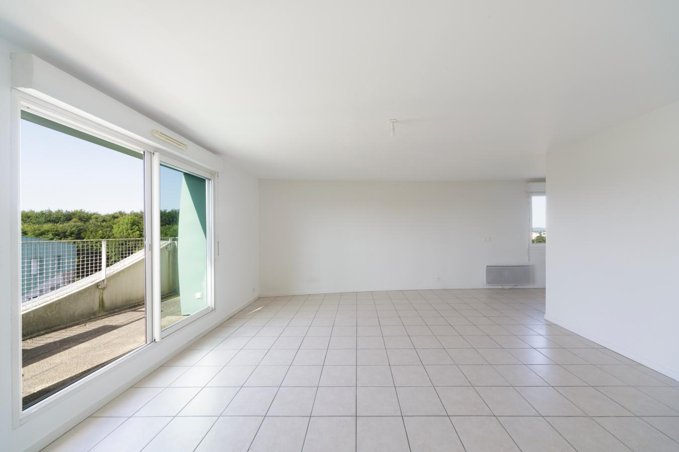 5 pièces - 7ème étage - 111m² - 865,67 € - Photo #1