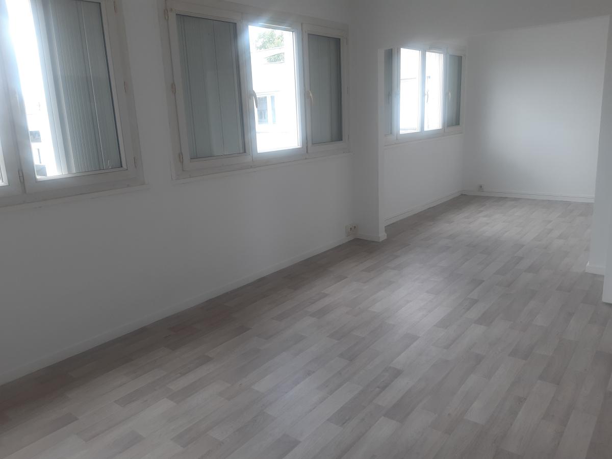 
																																							4 pièces - 
																																						2ème étage - 67m² - 828,11 € - Photo #1