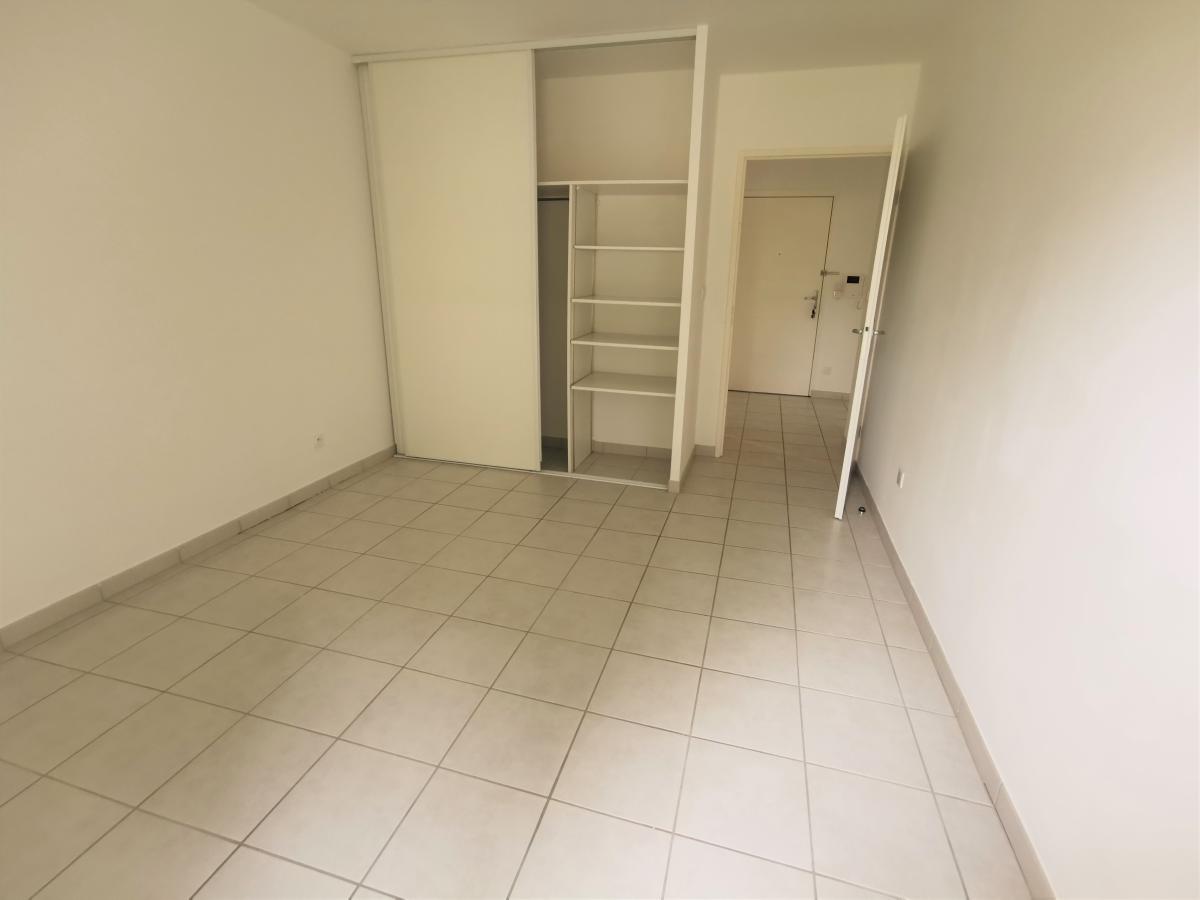 3 pièces - RDC - 67m² - 930,37 € - Photo #4
