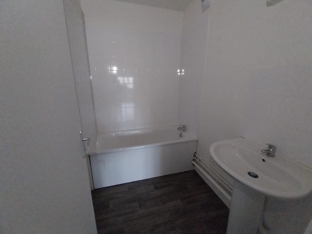 
																			4 pièces - 
																		1er étage - 71m² - 285 000 € - Photo #4