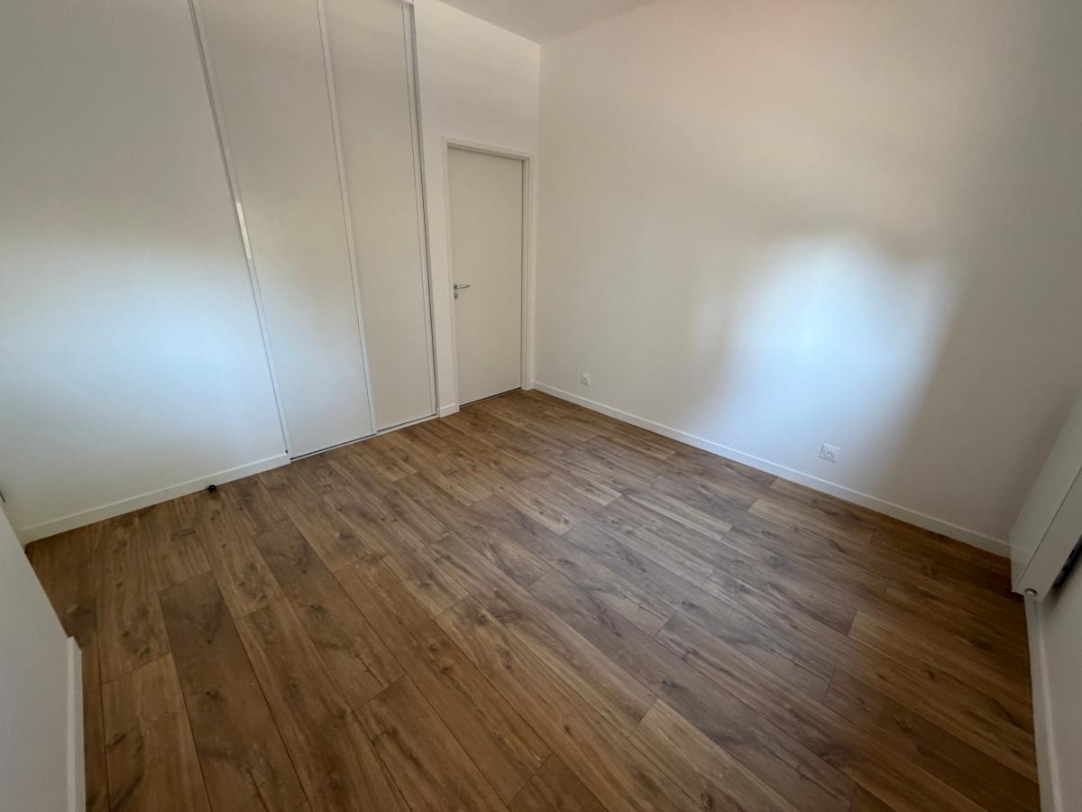 
																																							2 pièces - 
																																						1er étage - 51m² - 750,36 € - Photo #5