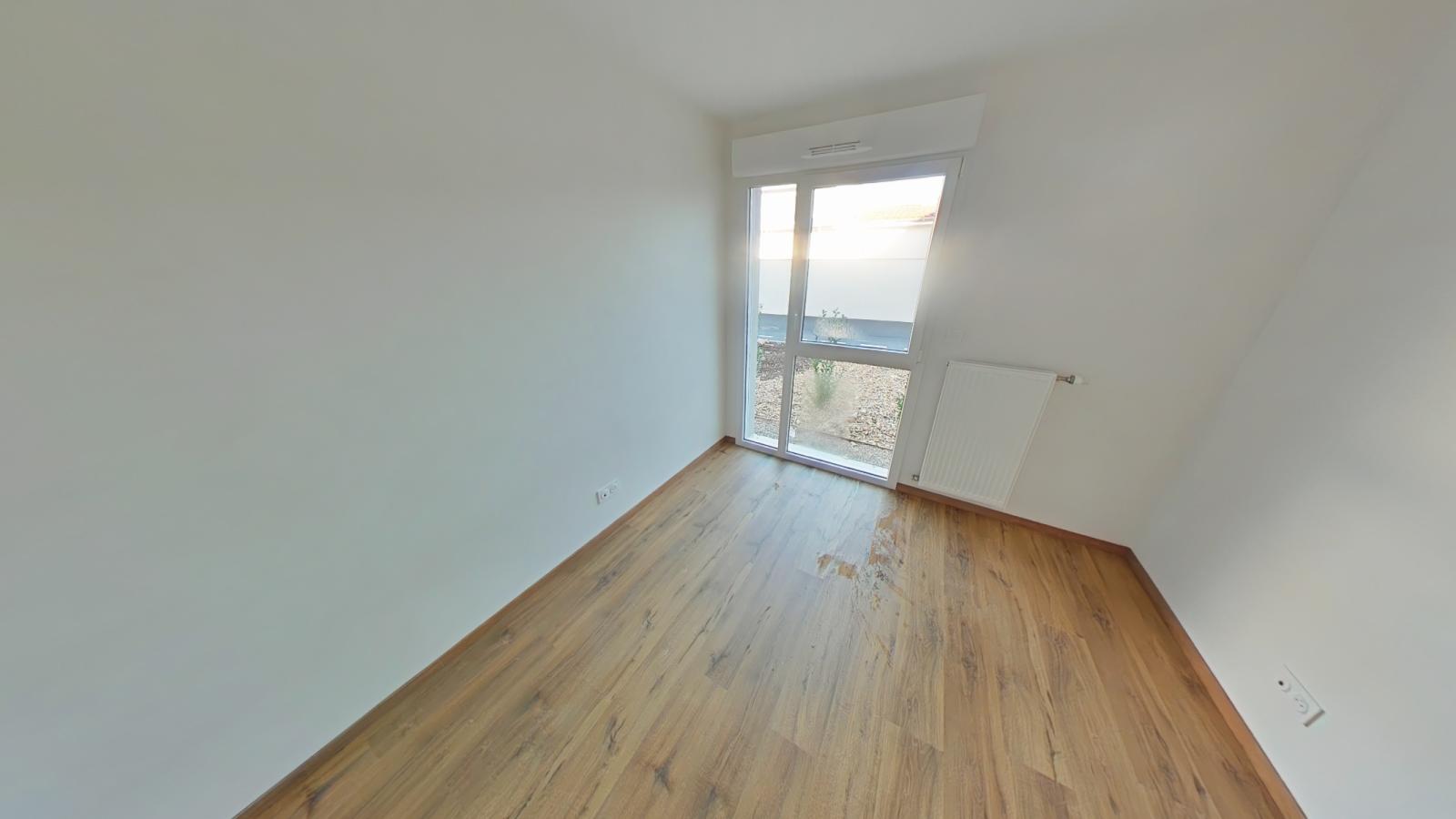 
																																							2 pièces - 
																																						RDC - 51m² - 750,84 € - Photo #2