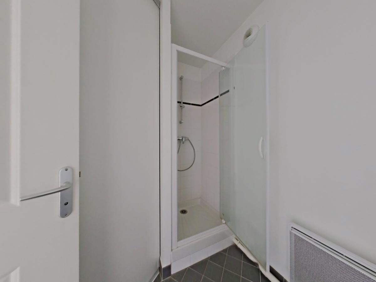 
																																							4 pièces - 
																																						4ème étage - 87m² - 980,99 € - Photo #5