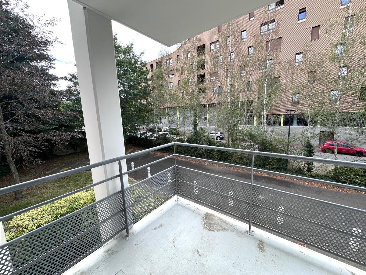 3 pièces - 1er étage - 73m² - 826,86 € - Photo #4