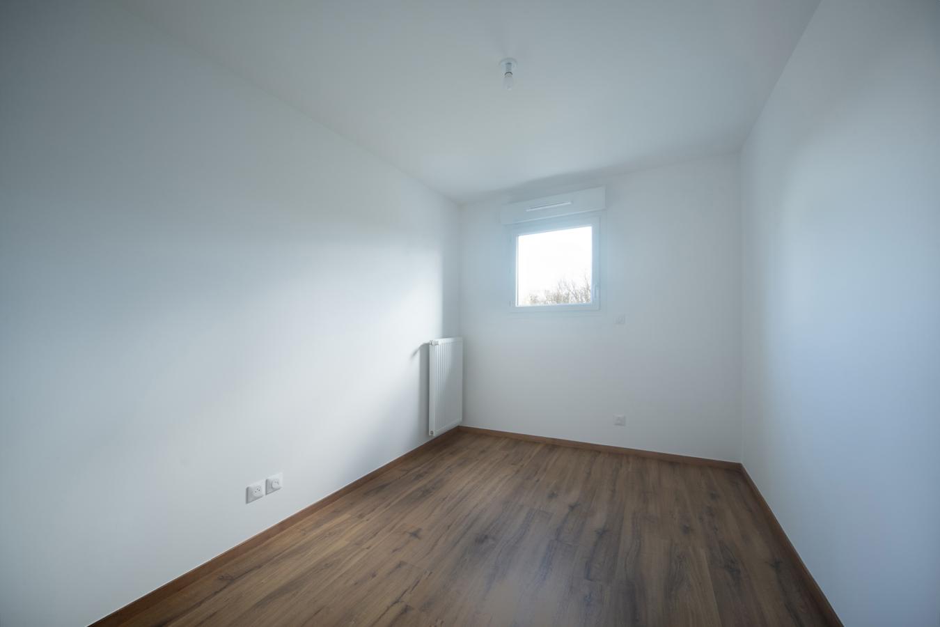 
																			4 pièces - 
																		3ème étage - 85m² - 1 018,27 € - Photo #3