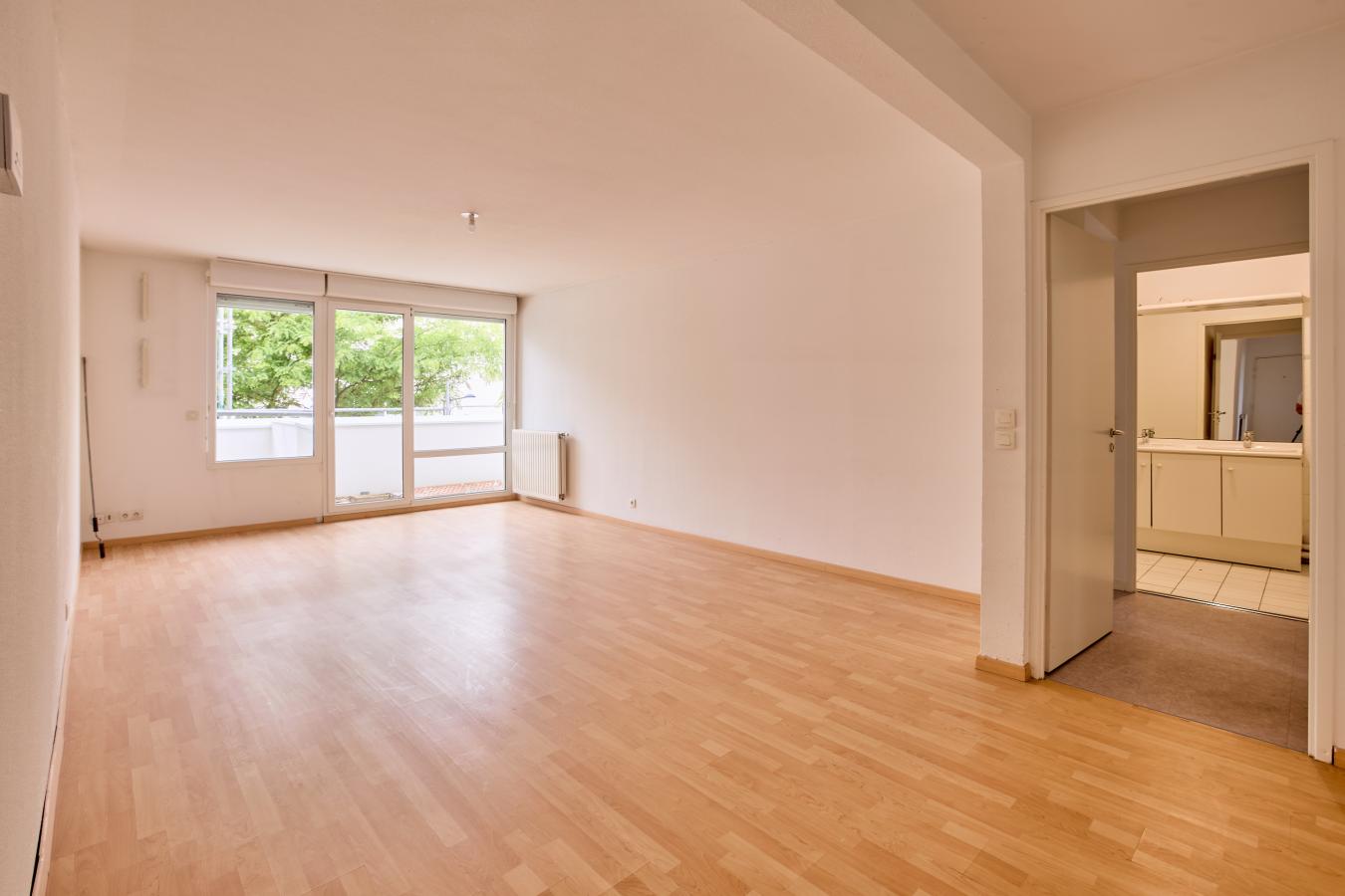 
																																							5 pièces - 
																																						2ème étage - 106m² - 1 366,46 € - Photo #3
