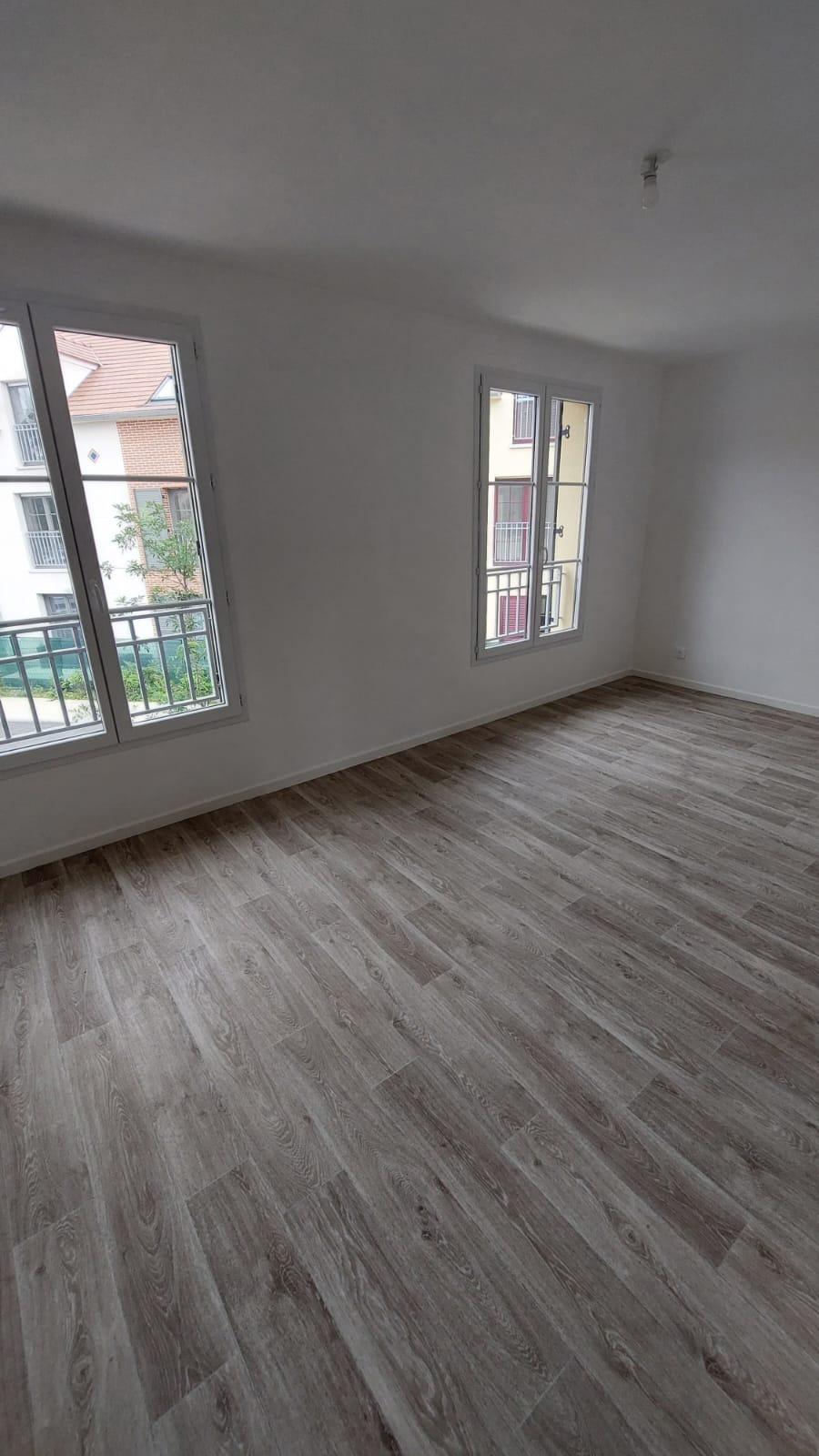 
																																							4 pièces - 
																																						RDC - 87m² - 875,49 € - Photo #3