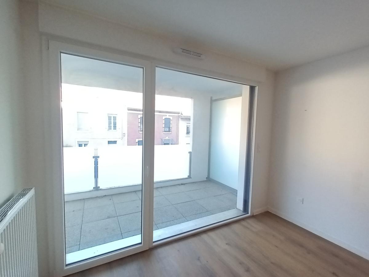 
																																							2 pièces - 
																																						2ème étage - 45m² - 623,90 € - Photo #1