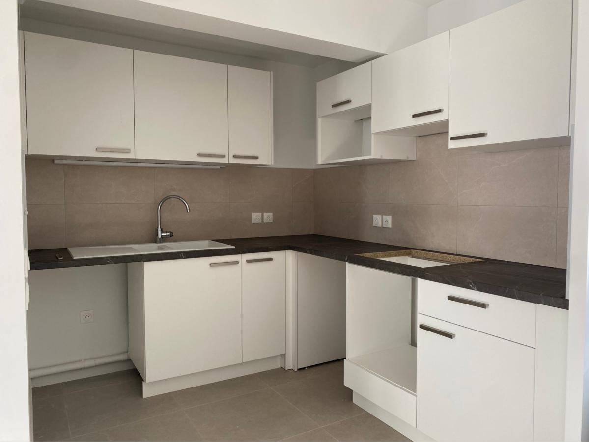 
																			4 pièces - 
																		1er étage - 94m² - 972,39 € - Photo #4