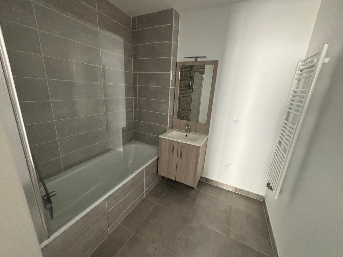 
																																							3 pièces - 
																																						4ème étage - 59m² - 744,05 € - Photo #5