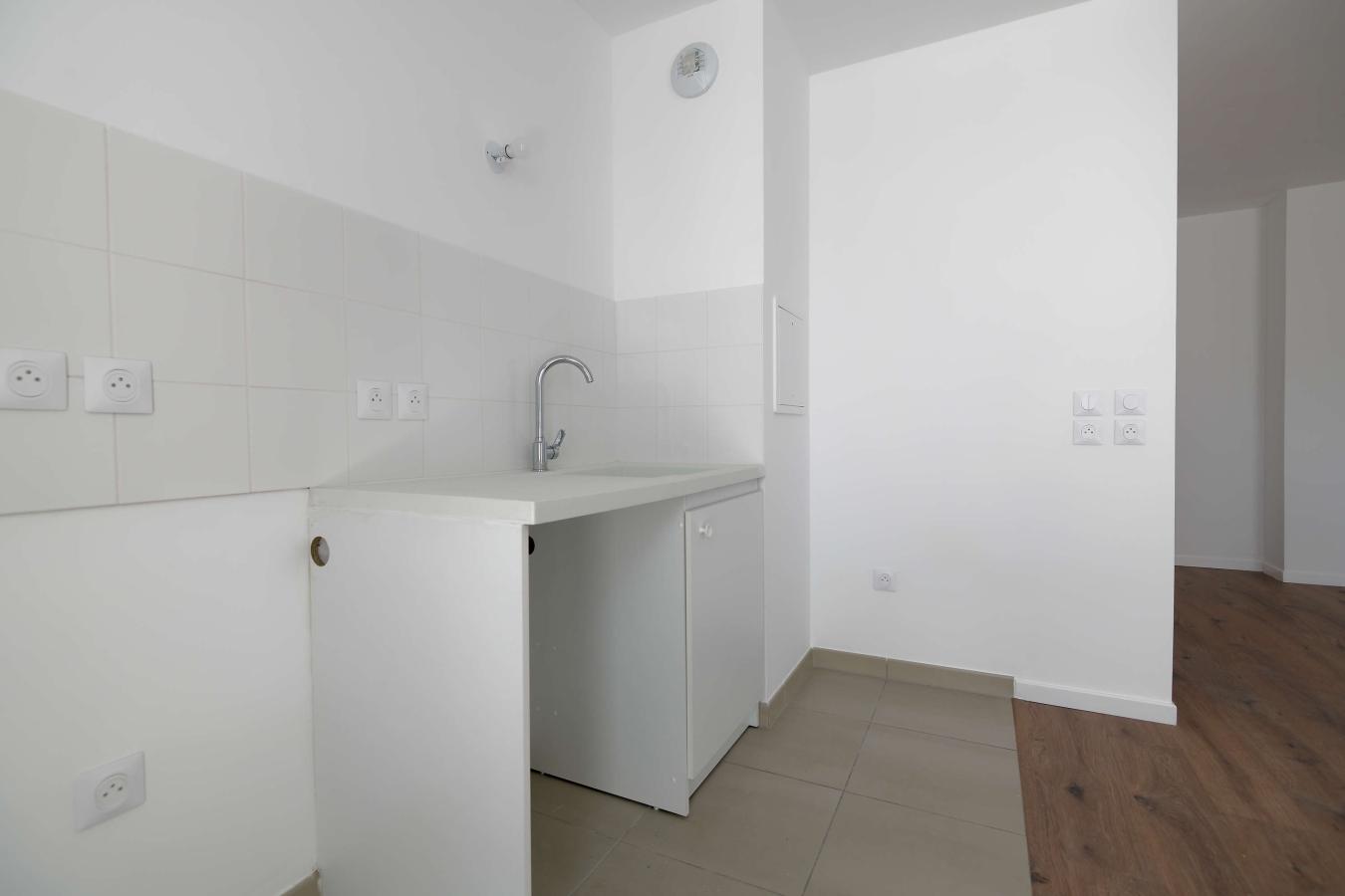 2 pièces - 1er étage - 48m² - 922,24 € - Photo #2