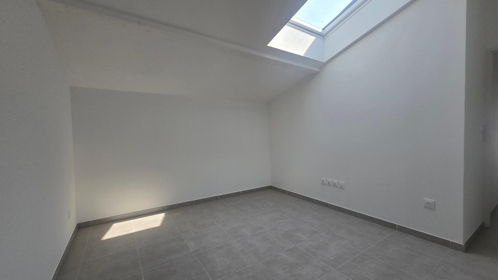 
																																							3 pièces - 
																																						RDC - 61m² - 854,32 € - Photo #4