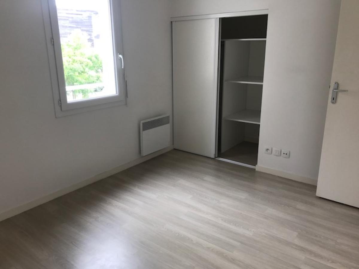 3 pièces - 1er étage - 67m² - 791,56 € - Photo #4