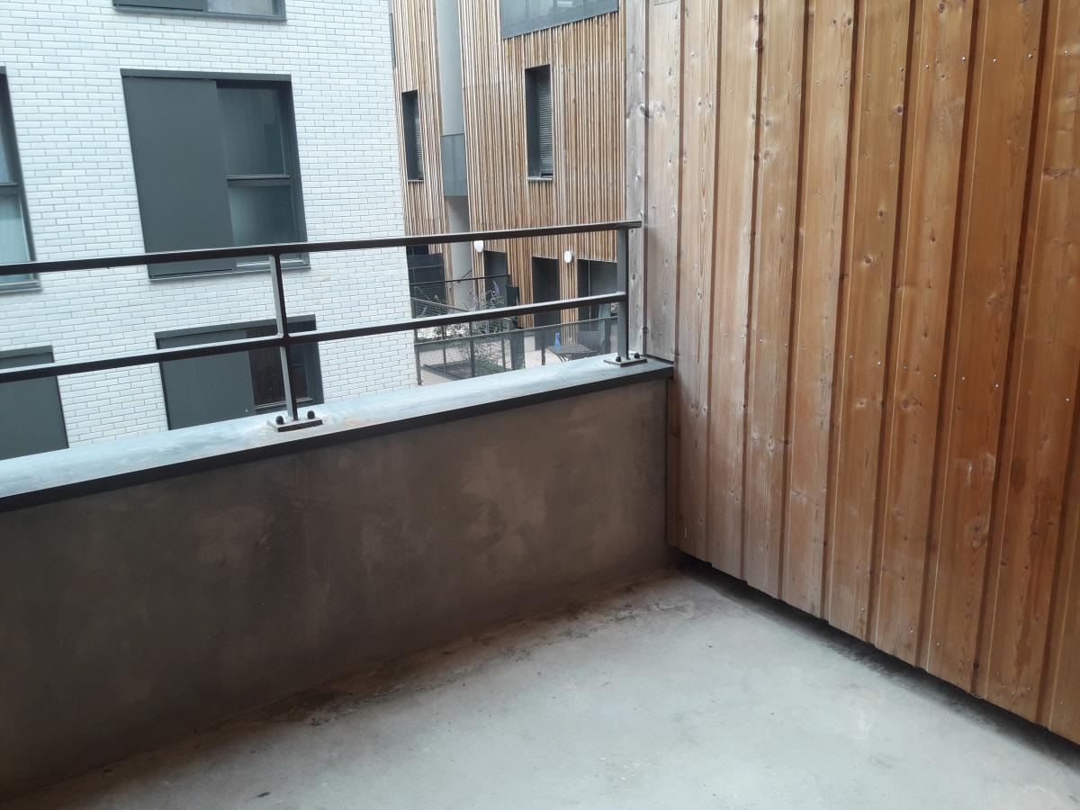 
																																							3 pièces - 
																																						3ème étage - 68m² - 1 066,79 € - Photo #2