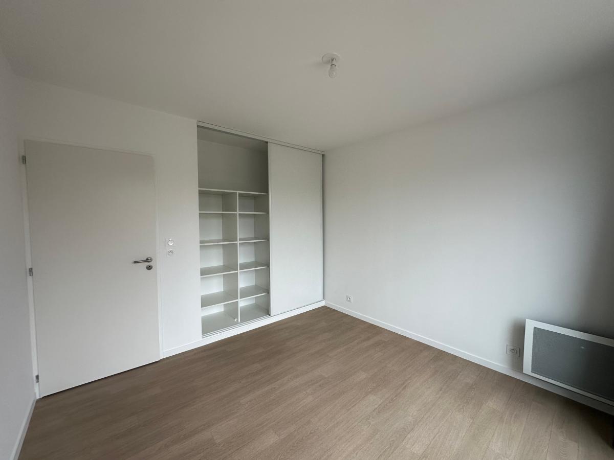 
																			2 pièces - 
																		1er étage - 45m² - 676,84 € - Photo #6