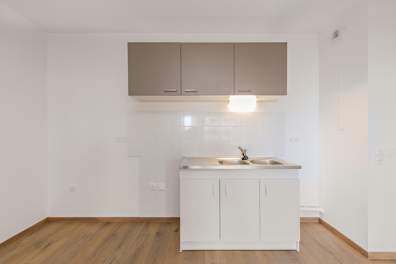 
																			3 pièces - 
																		3ème étage - 63m² - 820,00 € - Photo #3