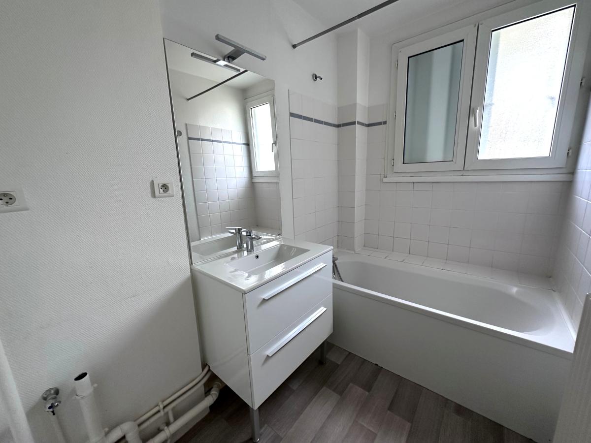 
																																							3 pièces - 
																																						RDC - 67m² - 631,92 € - Photo #6