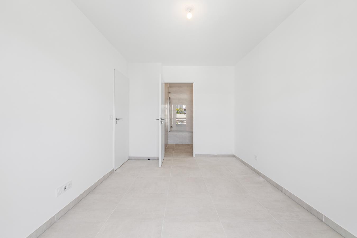 
																																							2 pièces - 
																																						3ème étage - 40m² - 1 055,31 € - Photo #5