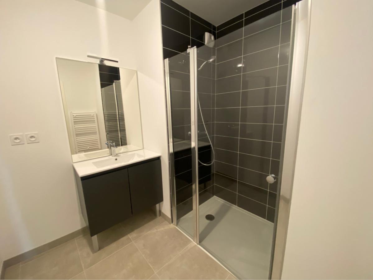 2 pièces - 7ème étage - 45m² - 702,43 € - Photo #6